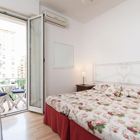 Le Rose B&B ローマ 部屋 写真