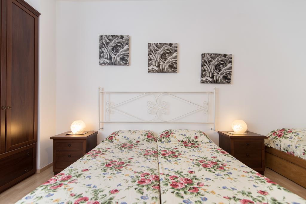 Le Rose B&B ローマ 部屋 写真